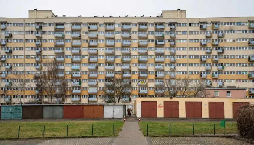 Z czego budowano bloki? Odkryj materiały prefabrykowane z przeszłości